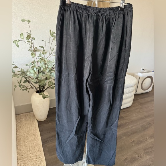 Djerf Avenue On The Go Pants Ash - Picture 5 of 6